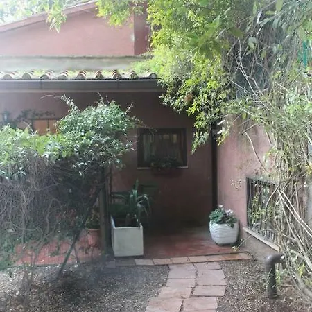 La Casa Di Ornella Apartment *